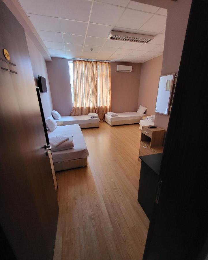 Provans famili hotel Letnitsa Esterno foto