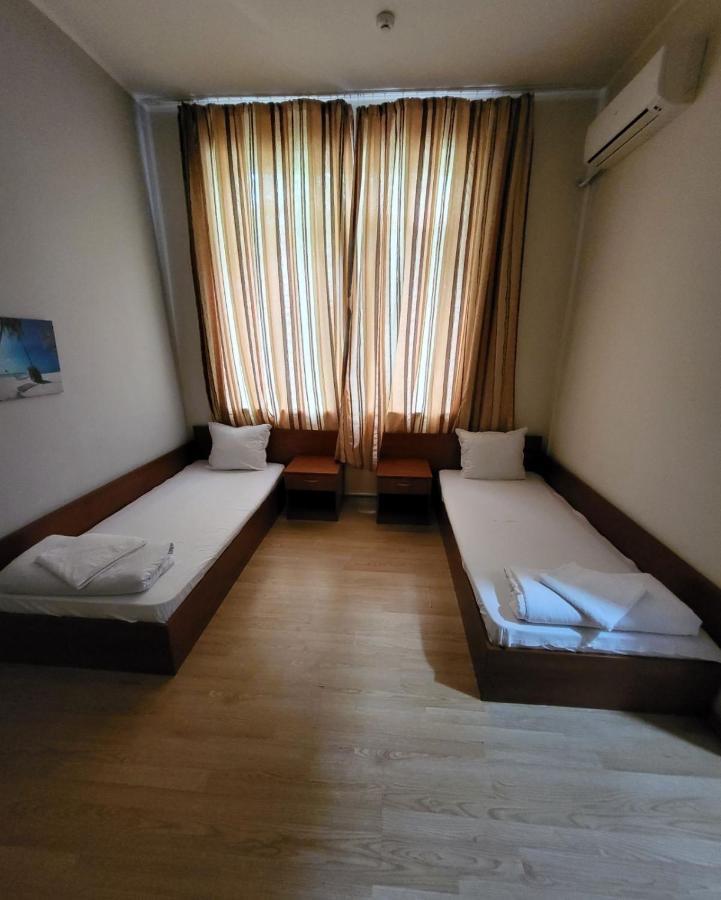 Provans famili hotel Letnitsa Esterno foto